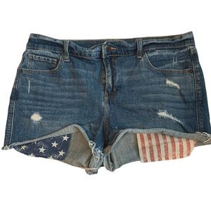 Old Navy size 12 Americana Mid Rise denim jean shorts